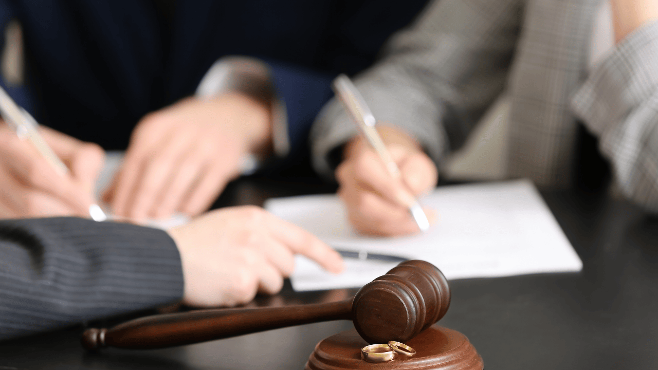 Boşanma Davaları: Türk Medeni Kanunu Kapsamında Hukuki Süreç ve Haklar